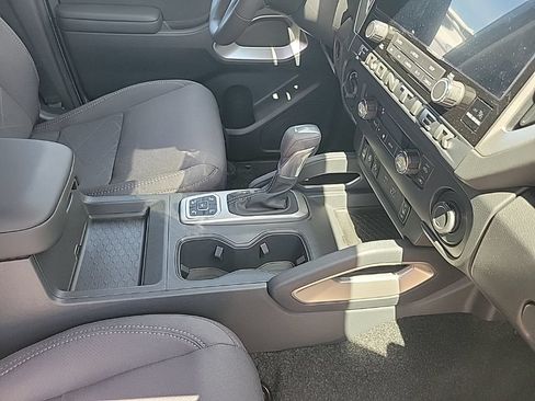 New 2026 Nissan Frontier SV w/ SV Convenience Package AWD/4WD image 41
