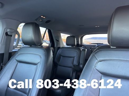 Used 2021 Ford Explorer XLT w/ Equipment Group 202A image 18