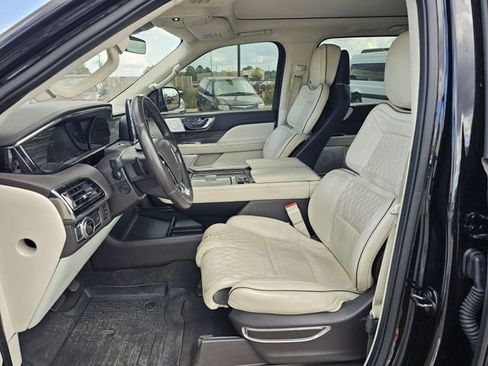 Used 2020 Lincoln Navigator Black Label w/ Cargo Convenience Package image 13