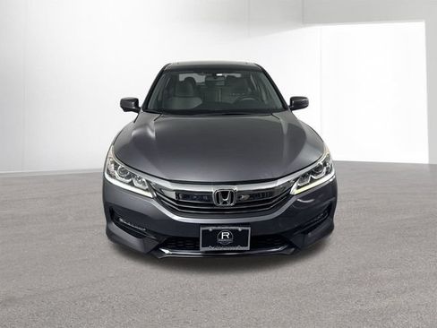 Used 2016 Honda Accord EX image 25