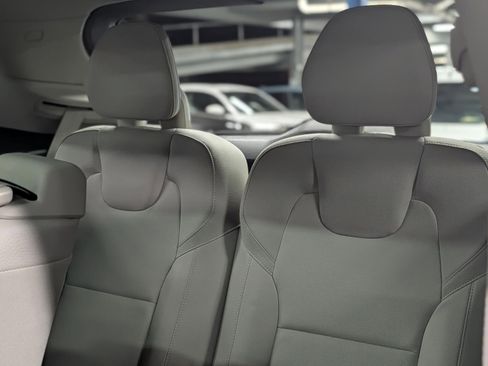Used 2023 Volvo XC90 B6 Plus w/ Protection Package Premier image 28
