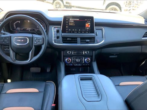 Used 2024 GMC Yukon AT4 w/ Technology Package AWD/4WD image 16