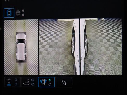 Used 2025 GMC Yukon Elevation w/ Elevation Premium Package image 25