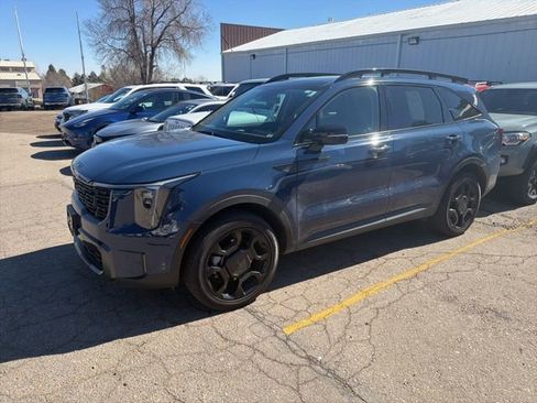 Used 2025 Kia Sorento X-Line EX image 2