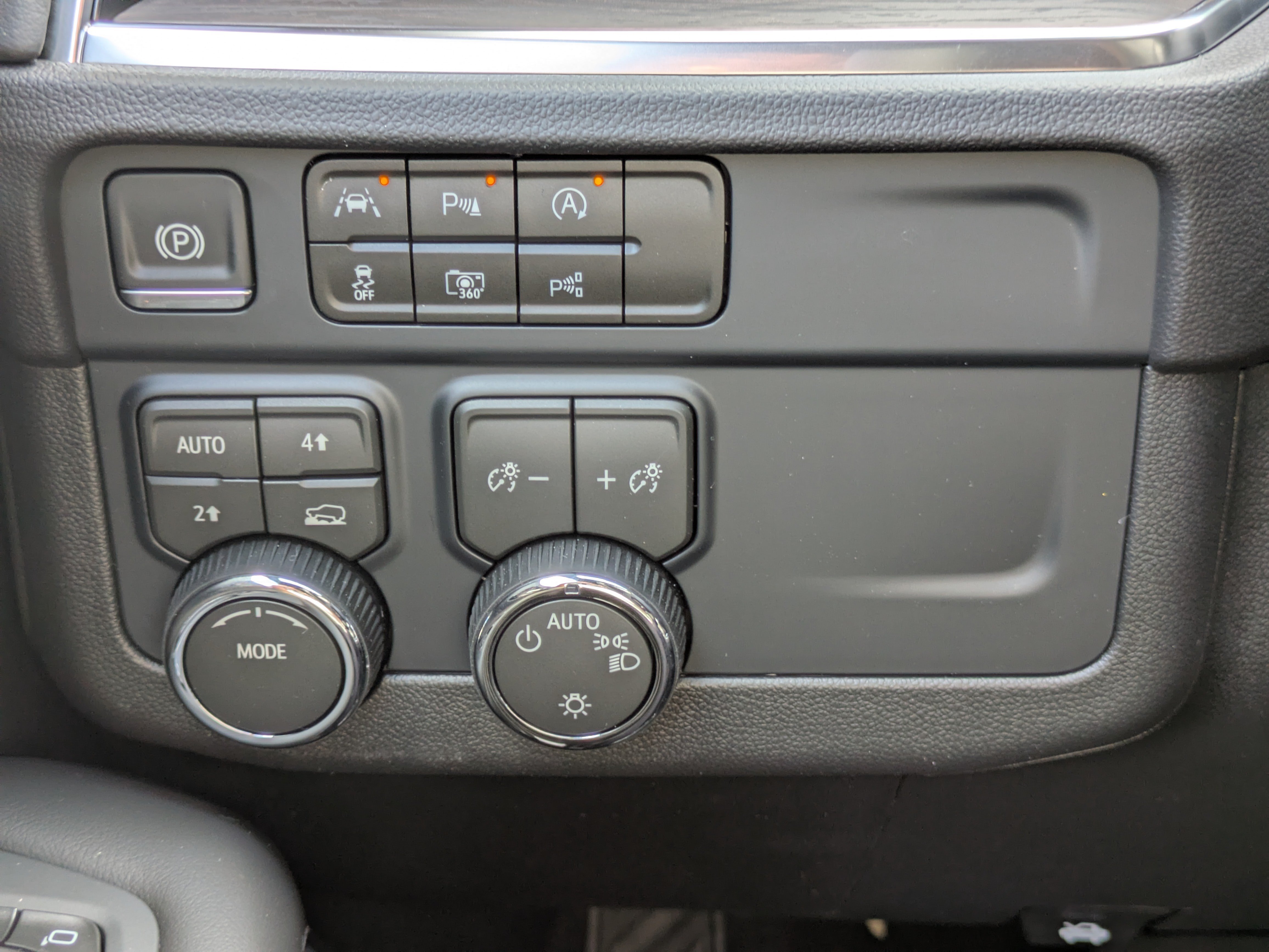 New 2026 Chevrolet Tahoe LS AWD/4WD image 16