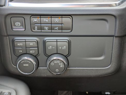 New 2026 Chevrolet Tahoe LS image 16