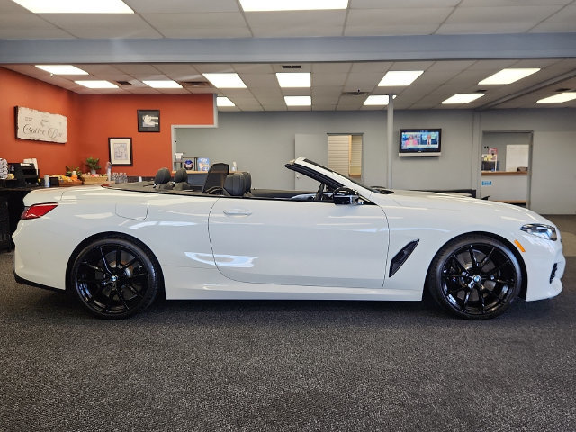Used 2024 BMW M850i xDrive Convertible w/ M Sport Professional Package AWD/4WD image 7