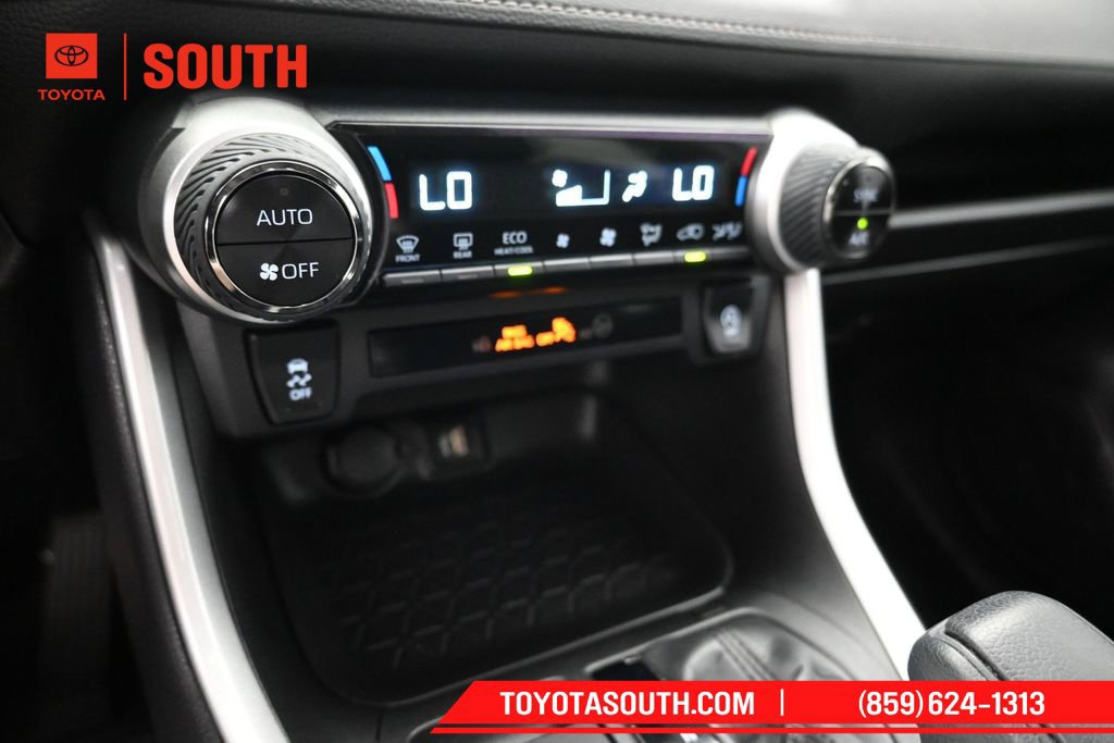 Used 2024 Toyota RAV4 XLE AWD/4WD image 18