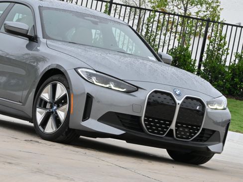 Used 2023 BMW i4 eDrive40 RWD image 37