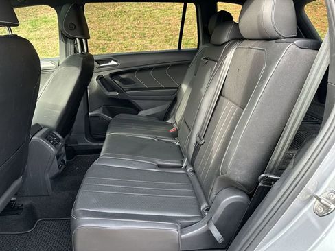 Used 2023 Volkswagen Tiguan SE R-Line image 23