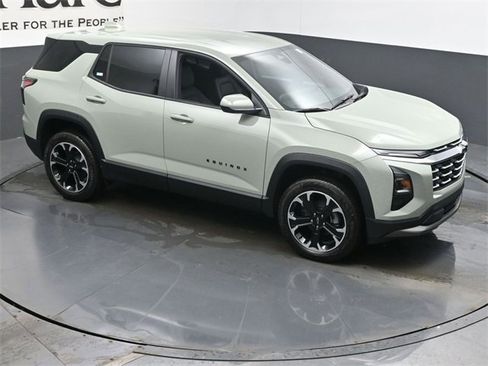 New 2026 Chevrolet Equinox LT w/ Convenience Package II image 16