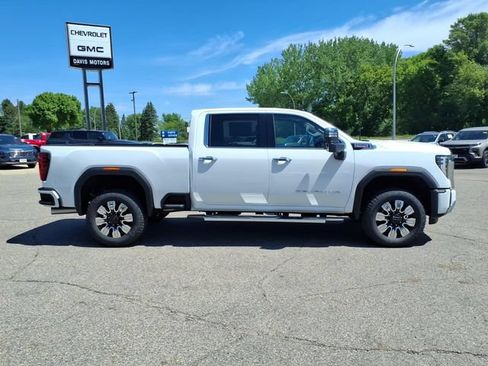 New 2026 GMC Sierra 3500 Denali w/ Denali Reserve Package AWD/4WD image 2
