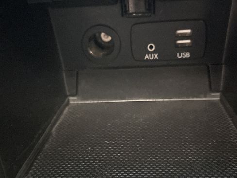 Used 2015 Subaru Legacy 2.5i Premium w/ Moonroof Package image 35