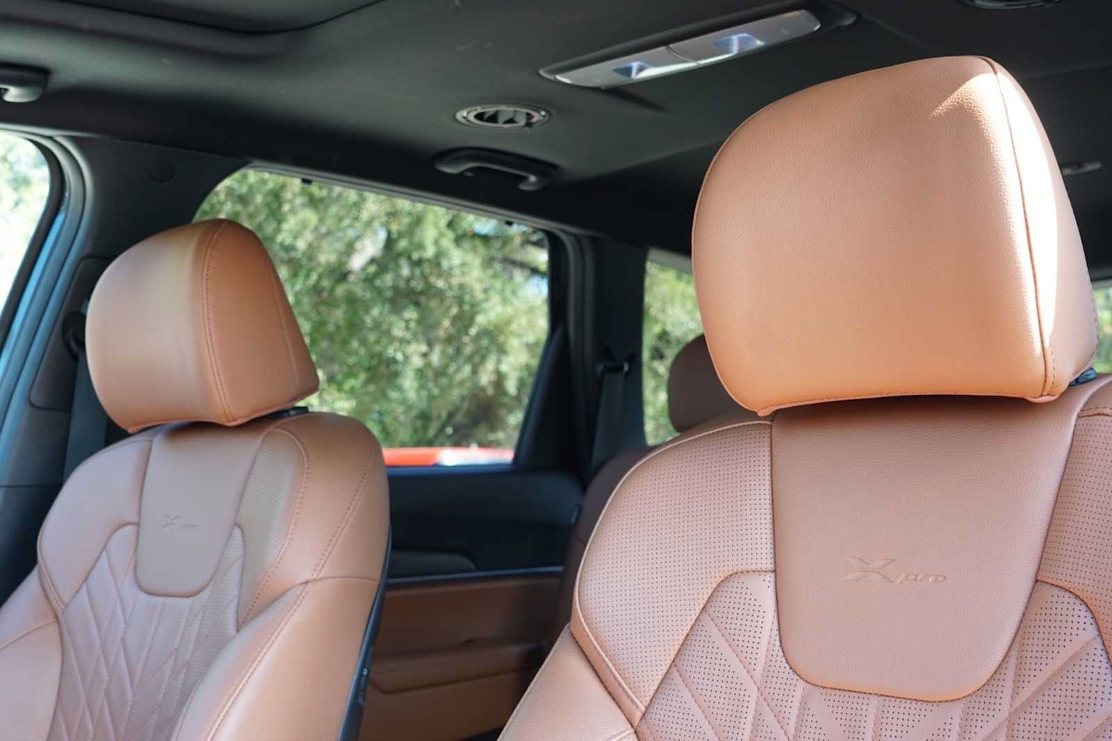 Certified 2025 Kia Telluride AWD image 9