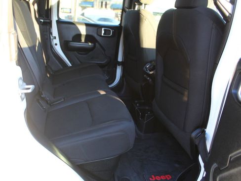 Used 2020 Jeep Gladiator Sport w/ Quick Order Package 24S AWD/4WD image 11