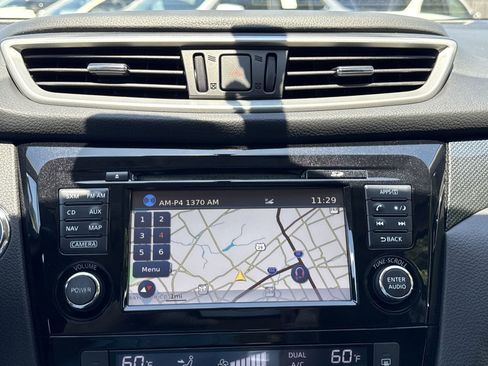 Used 2016 Nissan Rogue SL w/ SL Premium Package AWD/4WD image 23