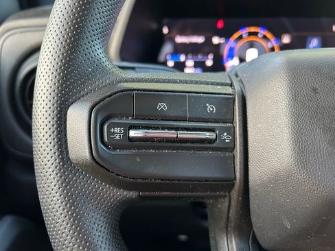 Used 2024 Chevrolet Colorado W/T w/ WT Convenience Package II RWD image 20