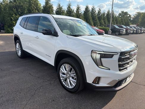Used 2026 GMC Acadia Elevation w/ Elevation Premium Package FWD image 7