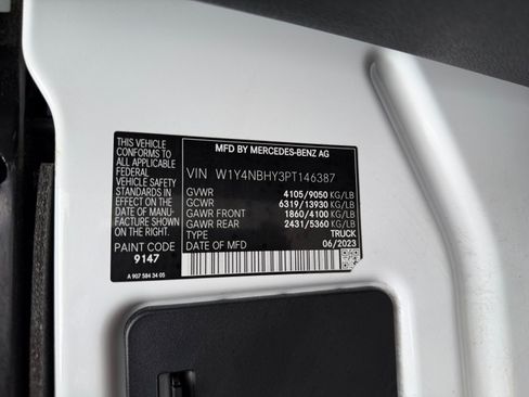 Used 2023 Mercedes-Benz Sprinter 2500 image 18