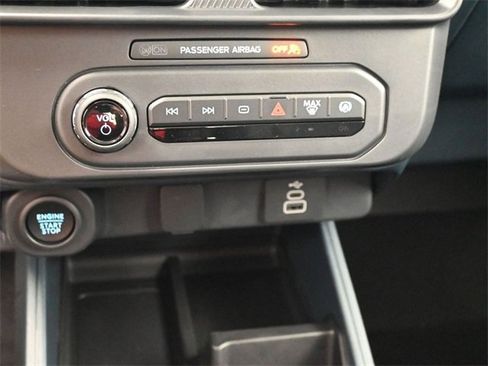 New 2025 Ford Maverick XLT w/ Black Appearance Package image 24