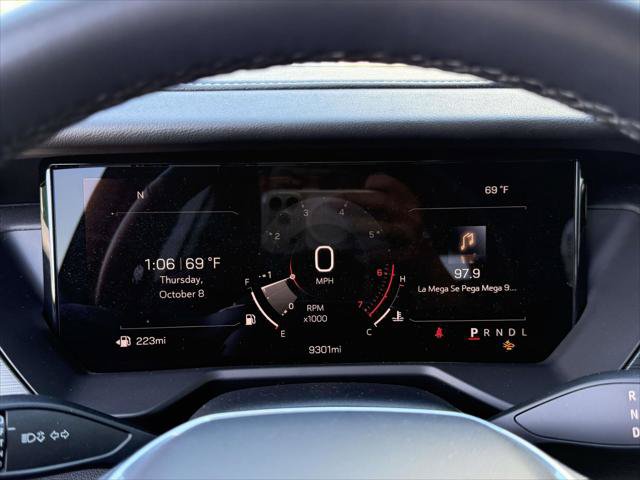 Used 2026 GMC Acadia Elevation FWD image 27