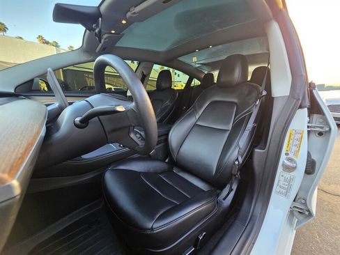 Used 2022 Tesla Model 3 Long Range AWD/4WD image 13