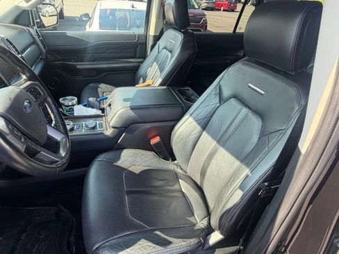 Used 2019 Ford Expedition Platinum AWD/4WD image 7