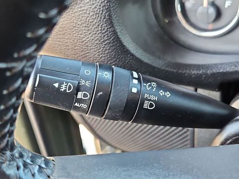 Used 2015 Jeep Wrangler Unlimited Rubicon w/ Dual Top Group image 28