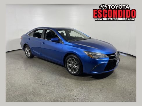 Certified 2017 Toyota Camry SE FWD image 1