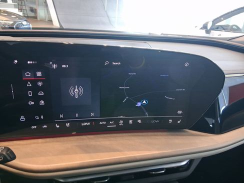 Used 2025 Audi Q5 Premium Plus image 21