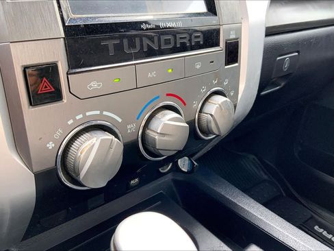 Used 2018 Toyota Tundra SR5 w/ SR5 Upgrade Package RWD image 34