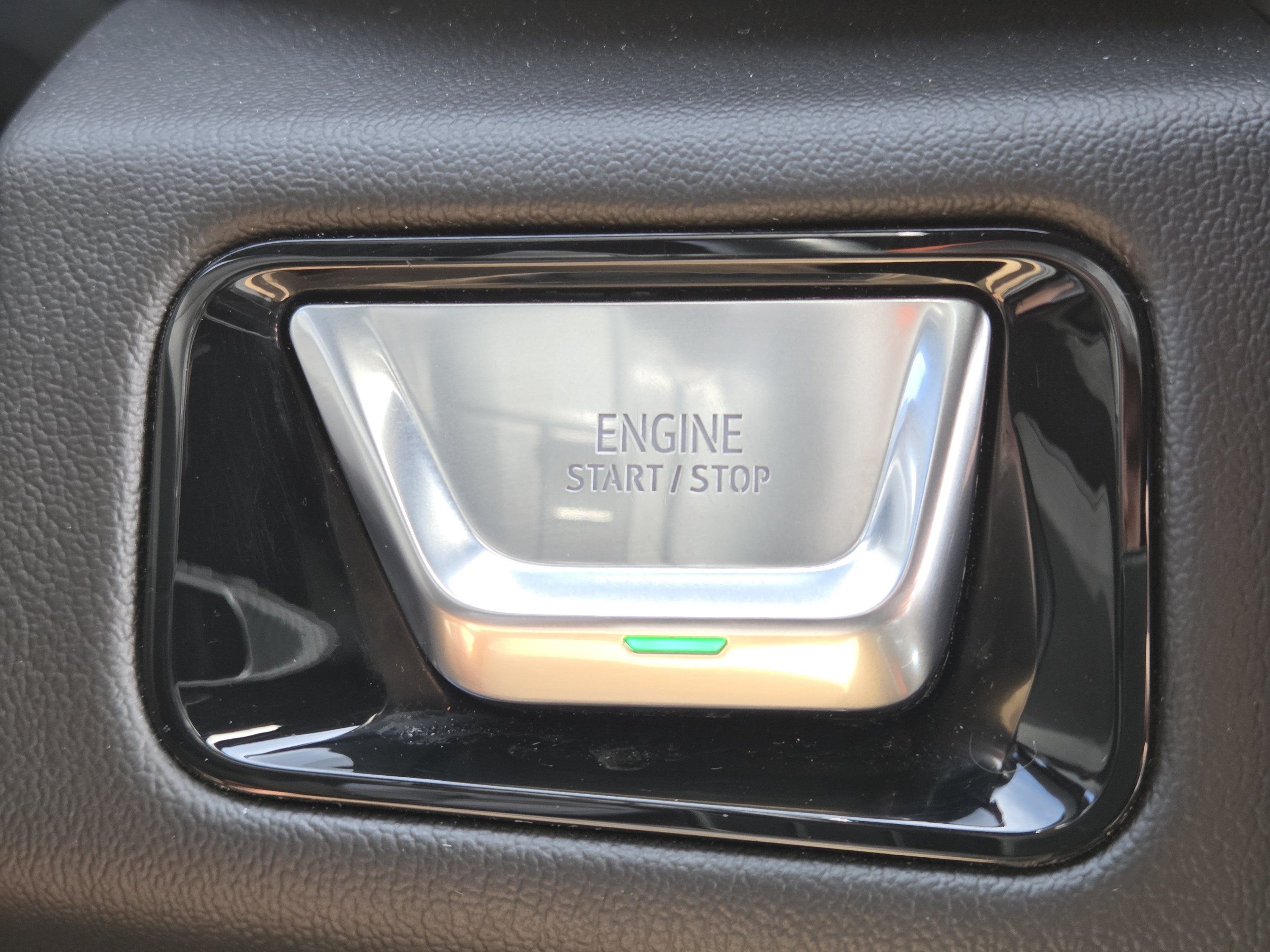 Used 2025 GMC Yukon Denali AWD/4WD image 41