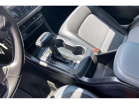 Used 2017 Chevrolet Colorado Z71 AWD/4WD image 19