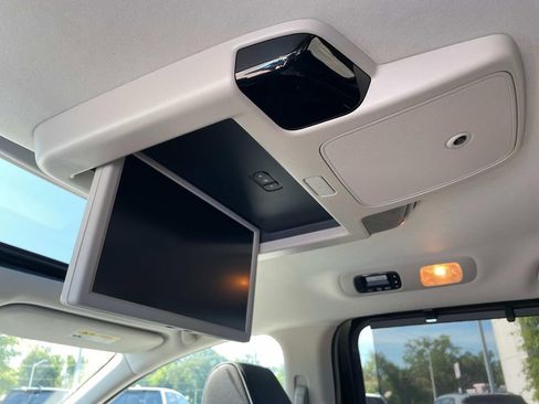 New 2025 Honda Odyssey Touring image 13