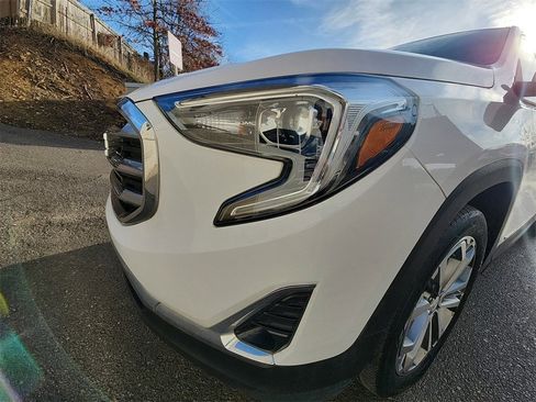 Used 2019 GMC Terrain SLT w/ Preferred Package image 27