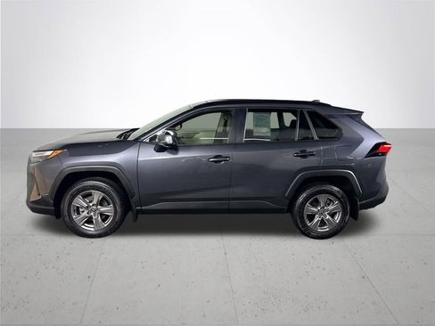 Used 2025 Toyota RAV4 XLE w/ Convenience Package image 9