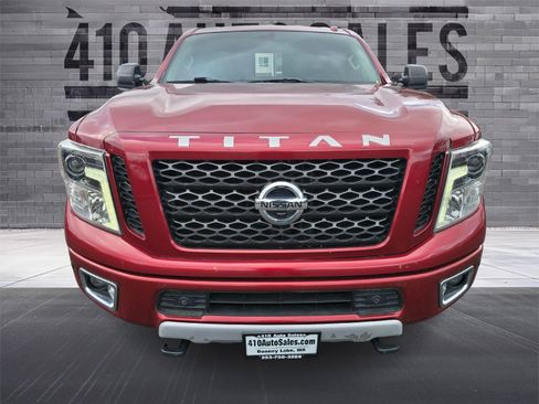 Used 2018 Nissan Titan PRO-4X w/ Pro-4x Convenience Package image 5