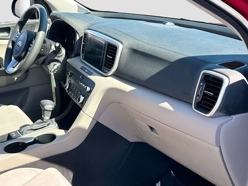 Certified 2021 Kia Sportage LX image 24