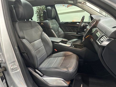 Used 2016 Mercedes-Benz GL 550 4MATIC image 56