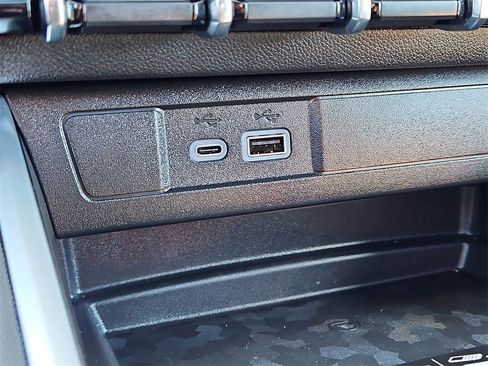 Certified 2025 Chevrolet Colorado Z71 w/ Z71 Convenience Package 2 image 19