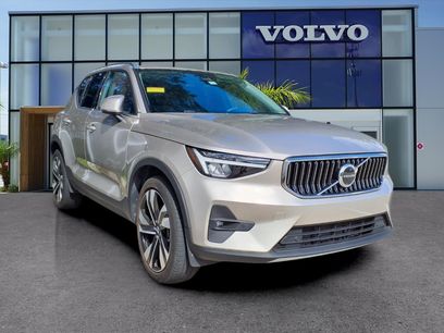 Used 2023 Volvo XC40 B5 Plus w/ Protection Package Premier