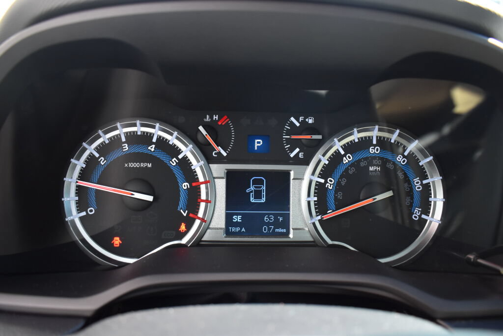 Certified 2018 Toyota 4Runner SR5 Premium AWD/4WD image 10