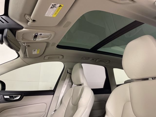 Certified 2025 Volvo XC60 T8 Plus w/ Protection Package Premier AWD/4WD image 37