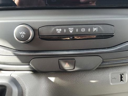 New 2026 Ford Transit 250 148 Medium Roof RWD image 39