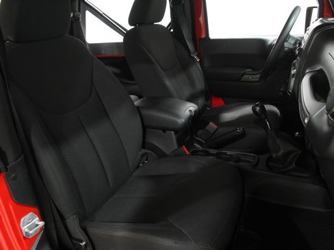 Used 2014 Jeep Wrangler Sport image 13