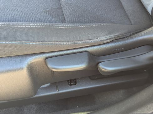 Used 2024 Chevrolet Trax LS image 21