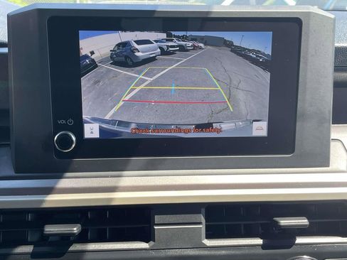 Used 2024 Toyota Tacoma SR5 w/ SR5 Upgrade Package RWD image 33