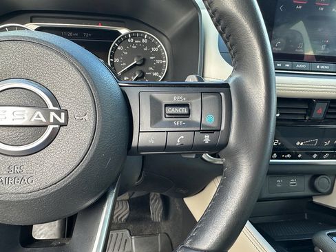 Used 2023 Nissan Rogue SL image 19