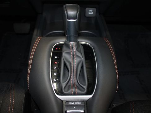Used 2025 Honda HR-V Sport image 16