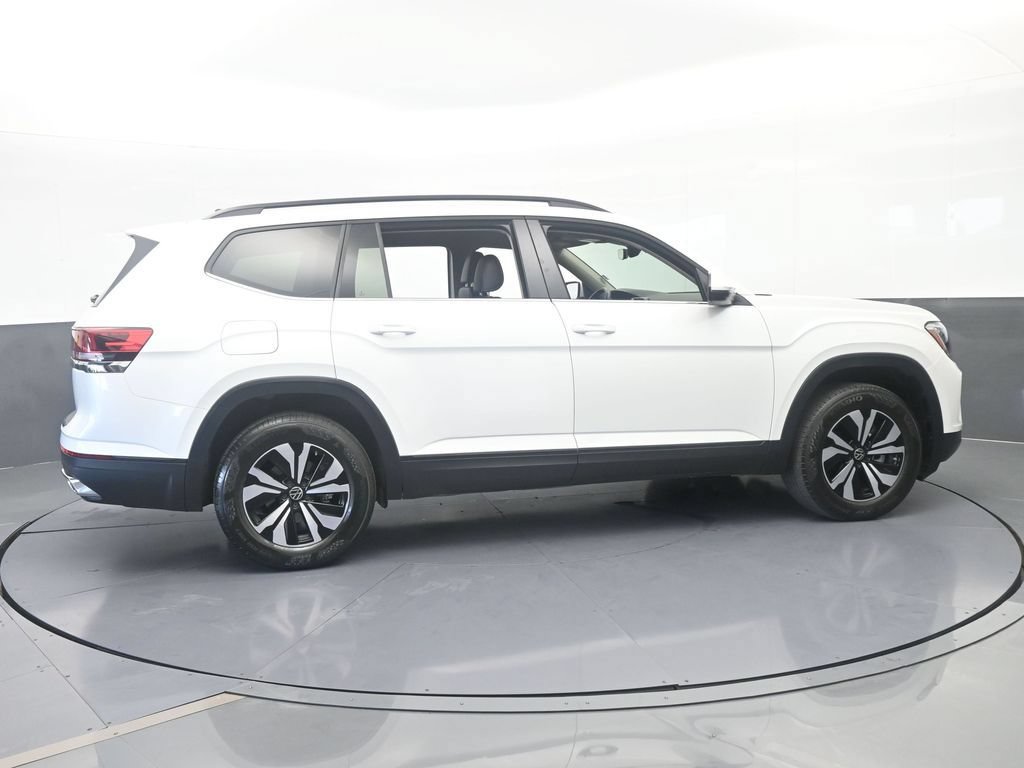 Used 2026 Volkswagen Atlas SE FWD image 7